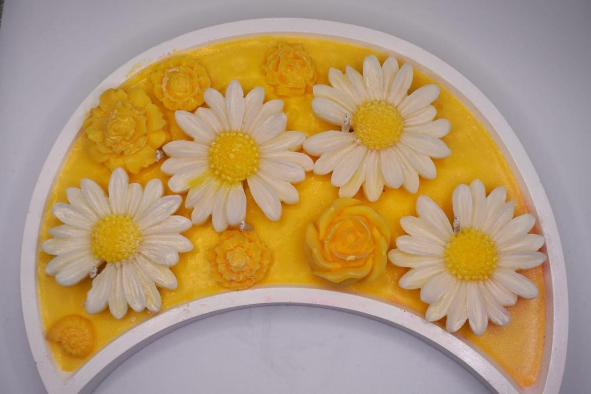 სოიოს ცვილის სურნელოვანი სანთელი,სასურველი ფერით და არომატით